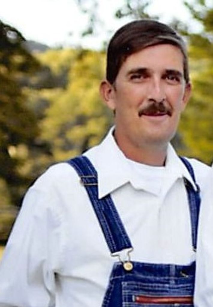 Thomas 'Brad' Riddle Profile Photo