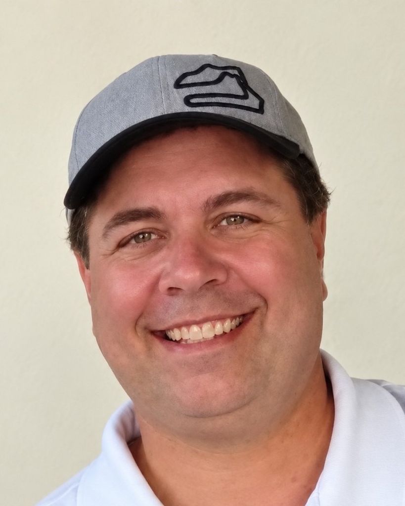 Derek Jon Bickel Profile Photo