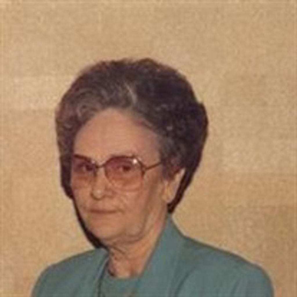 Evelyn Gray