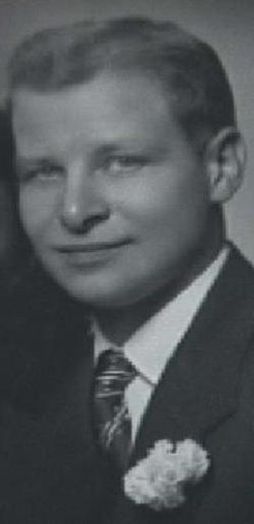 Paul E. Homnick