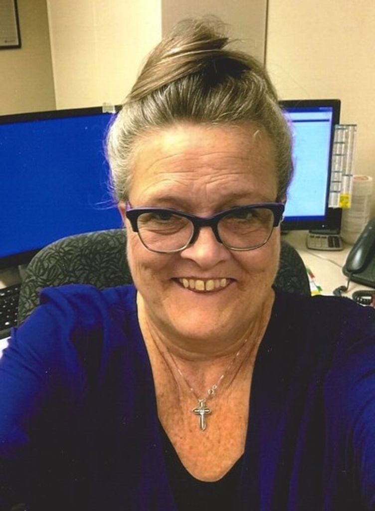 Deborah "Deb" Lynn Vanheiden Profile Photo