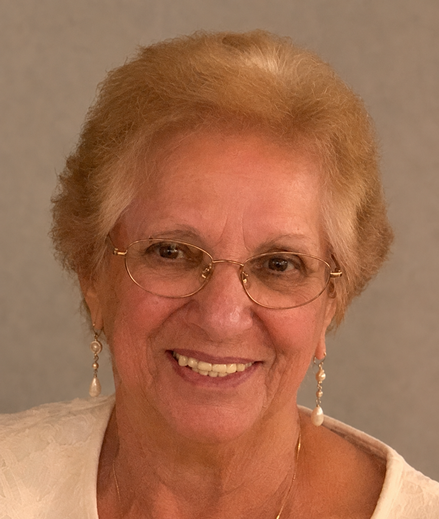 Gloria M Kandell