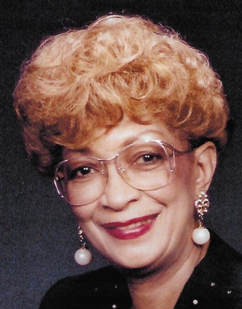 Gloria Banks Combre