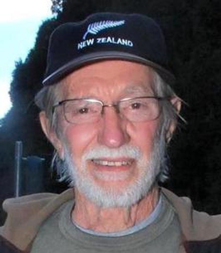 Stephen Hull Profile Photo