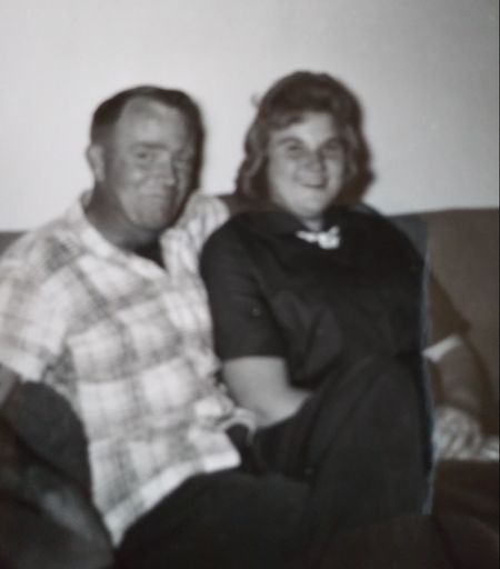 Anne Marie Seybold photo gallery thumbnail 5 of 36