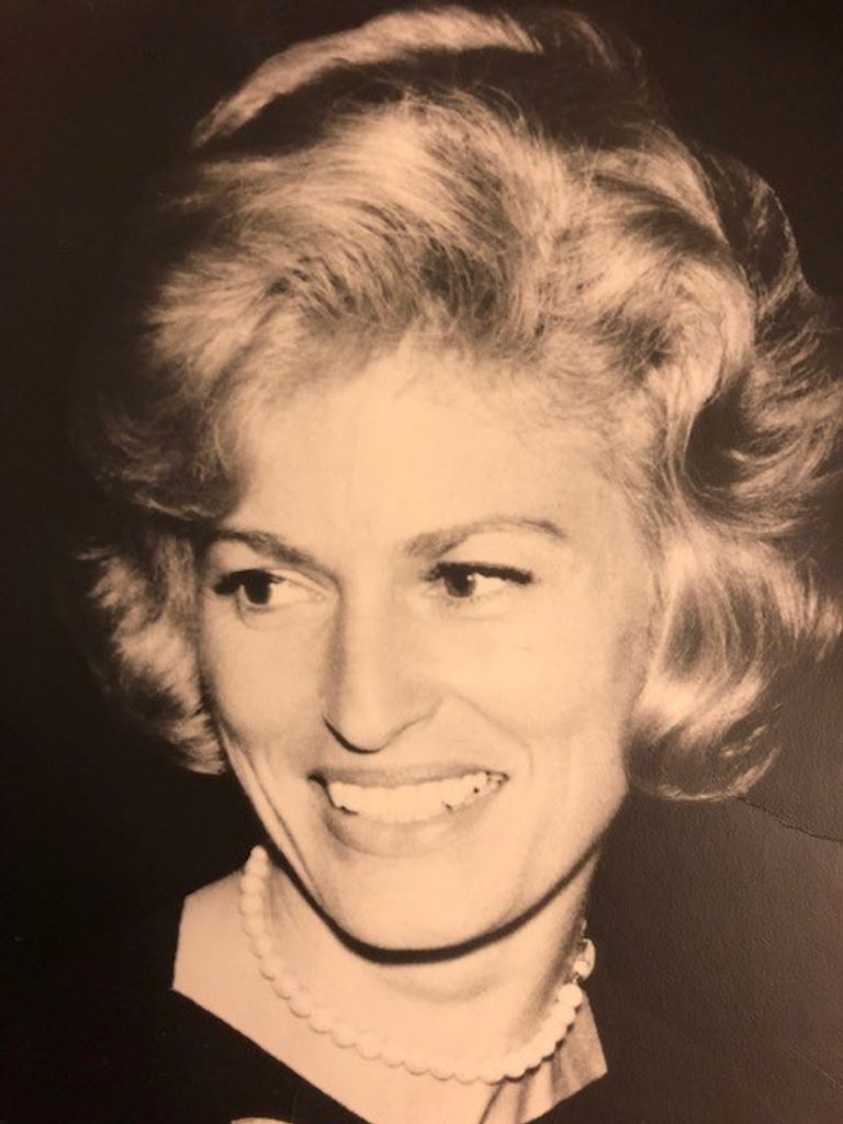 Yvonne Fox (Martin) Profile Photo