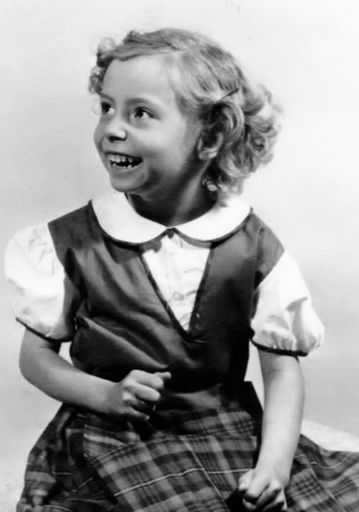 Linda Carol "Wendy" (Allen)  Martin photo gallery thumbnail 104 of 122