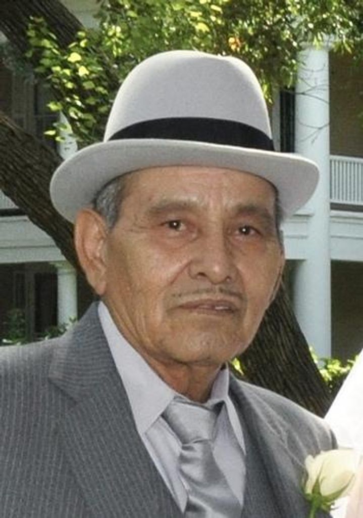 Robert Lopez Jr. Profile Photo