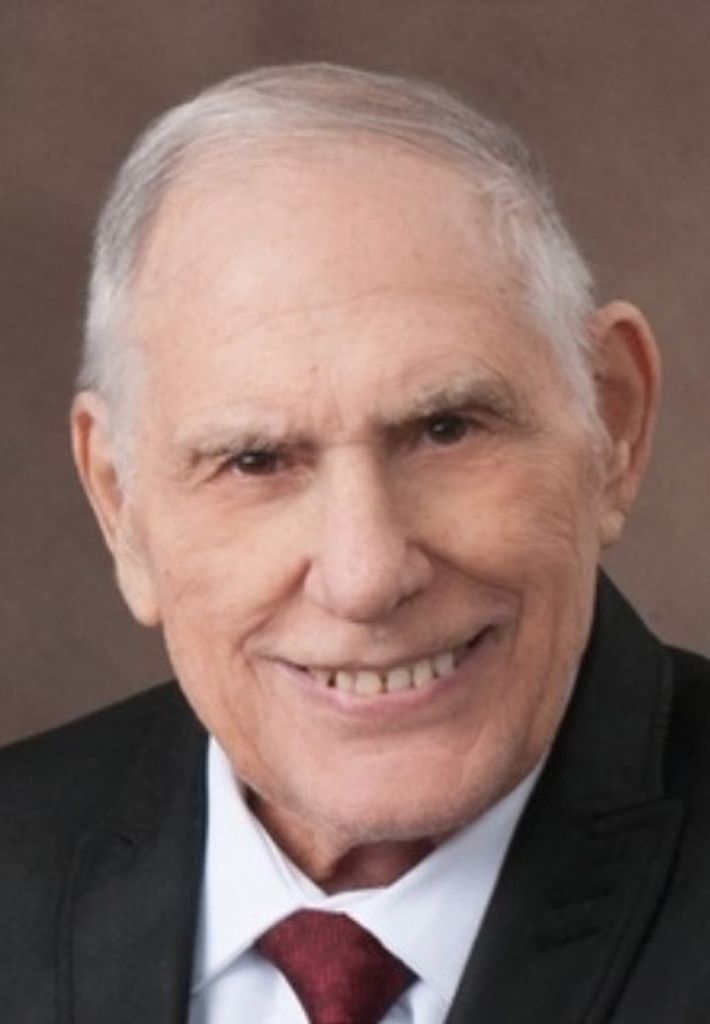 Luciano Schietromo Profile Photo