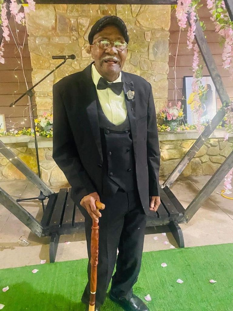 L.C. Flowers Profile Photo