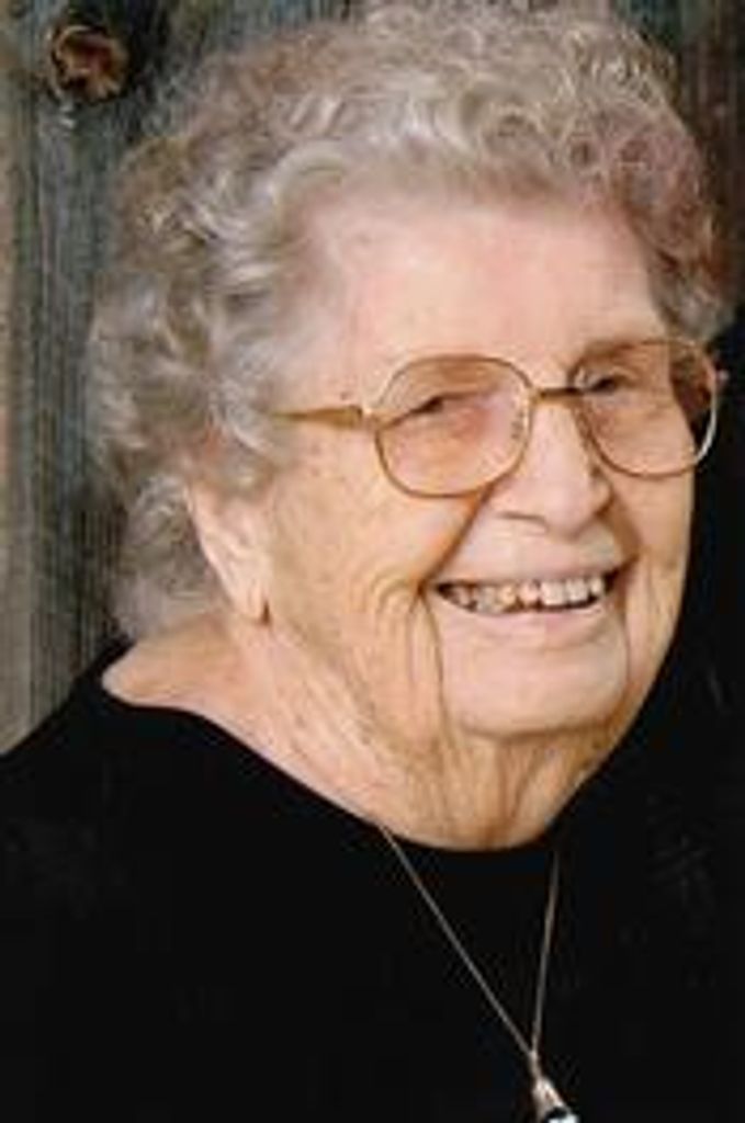 Pauline Helms