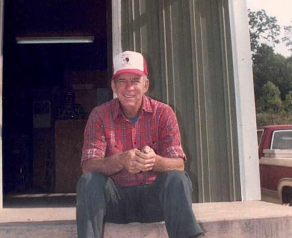Hearl "Peanut" Gene Helm Profile Photo