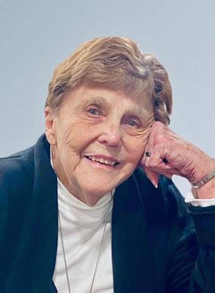 Phyllis Last Profile Photo