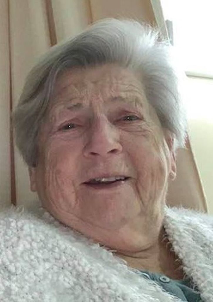 Dorothy M Cwiek
