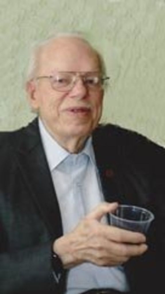Carl Poehler Profile Photo