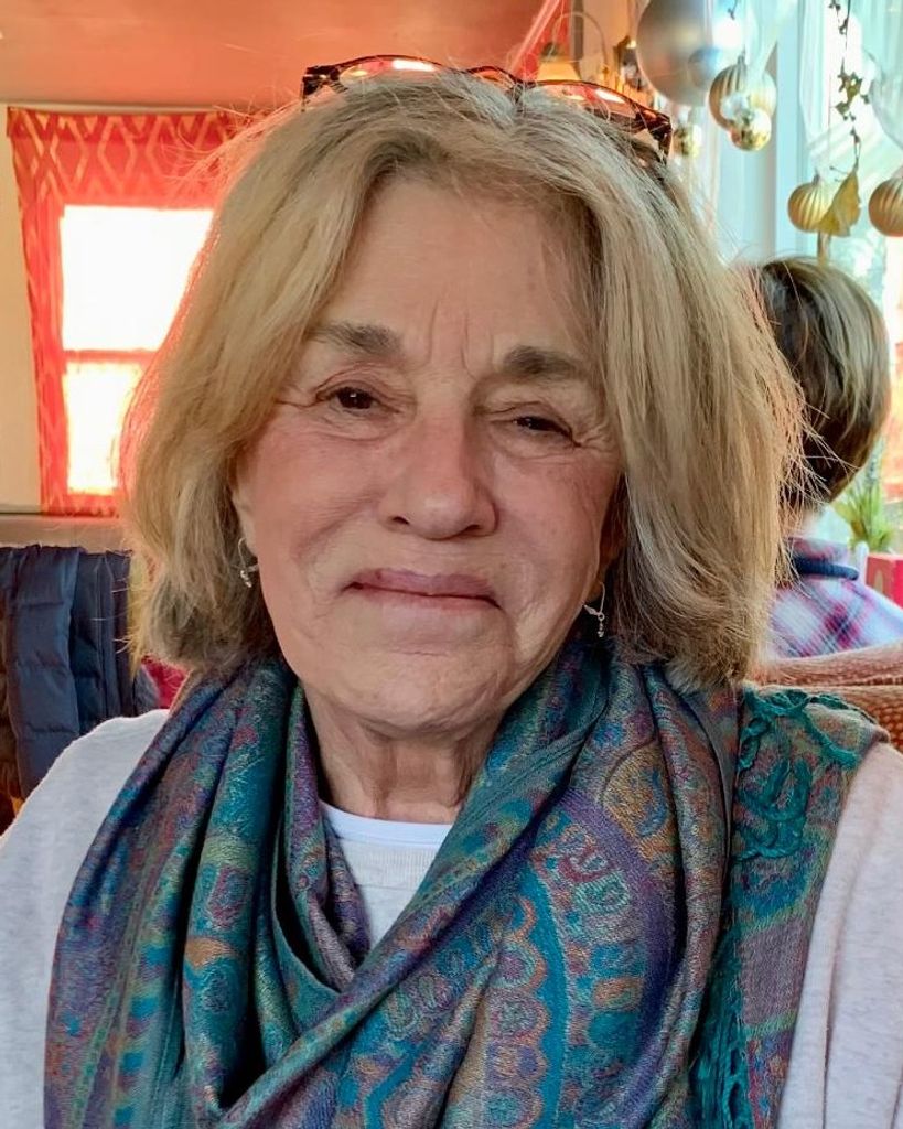 Linda M. (Crowell) Asselin Profile Photo