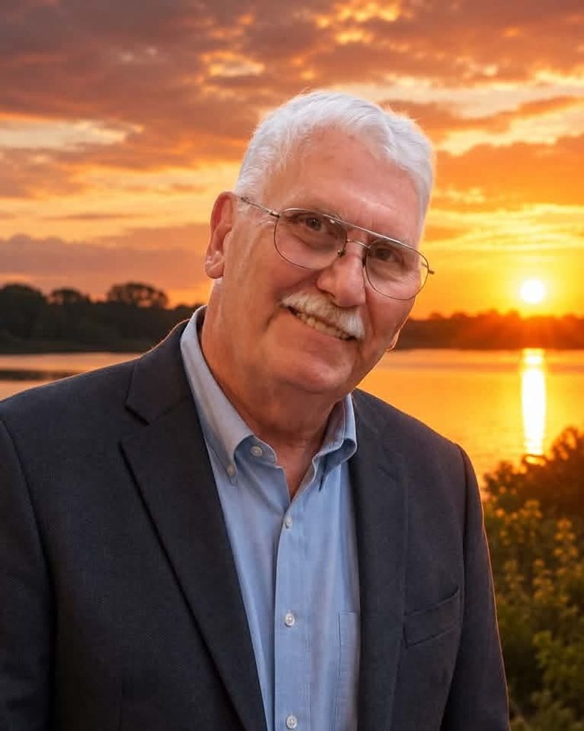 Joe Thomas Holcomb Profile Photo