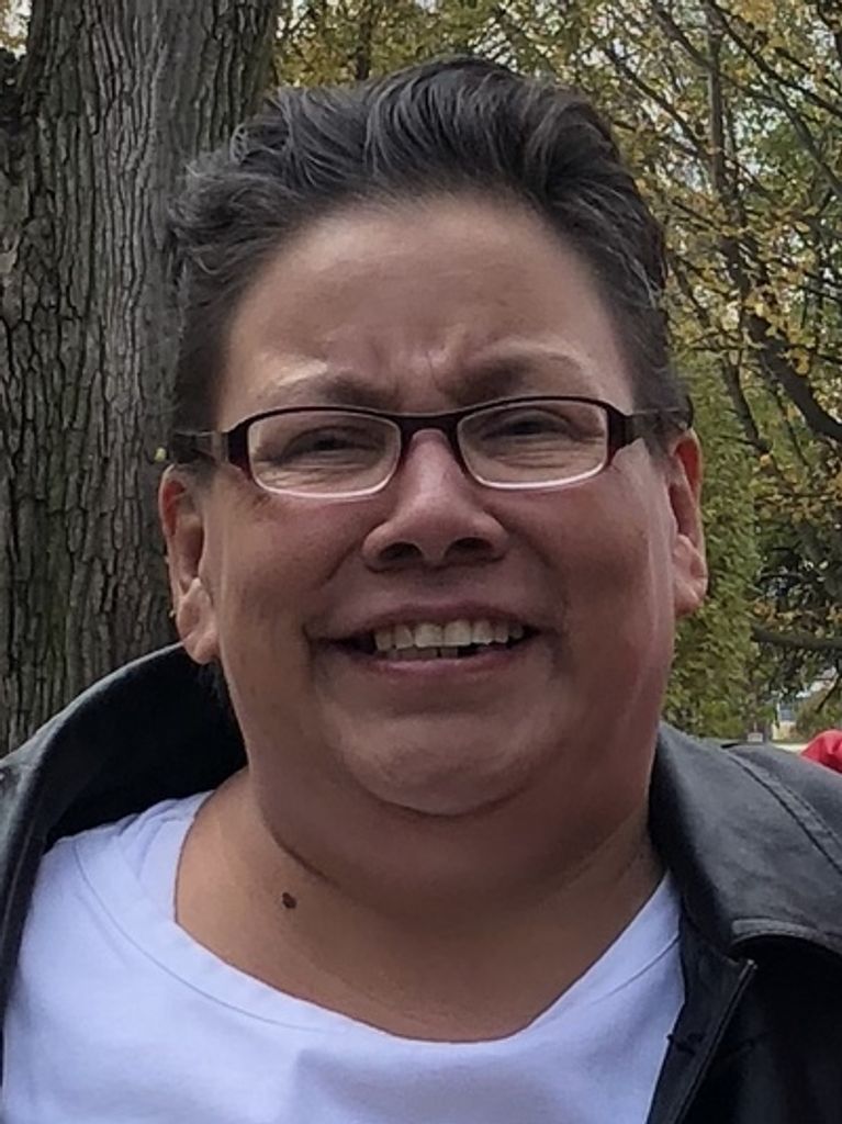 Sara Ann Noesen Profile Photo