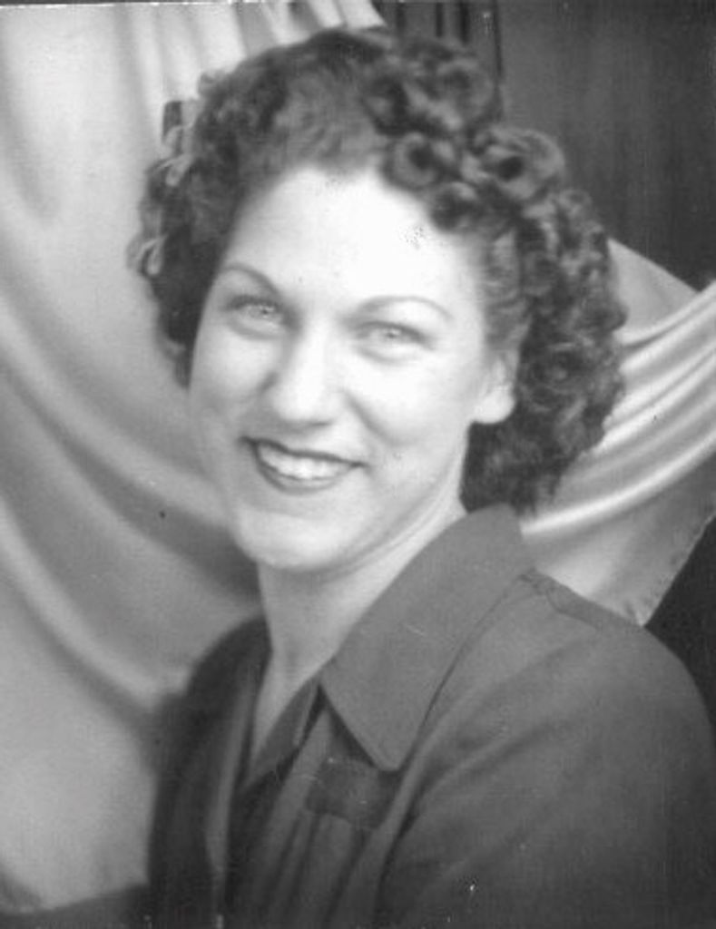 Eva Margaret Hofert Profile Photo