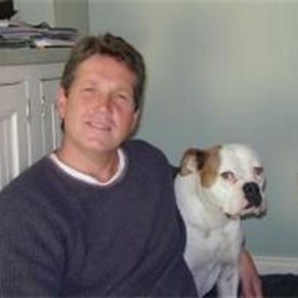 Robert "Bob" Crowther