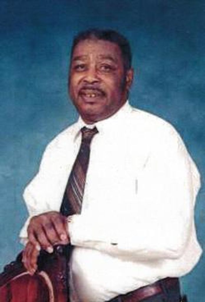 Thomas Lee Sawyer Profile Photo