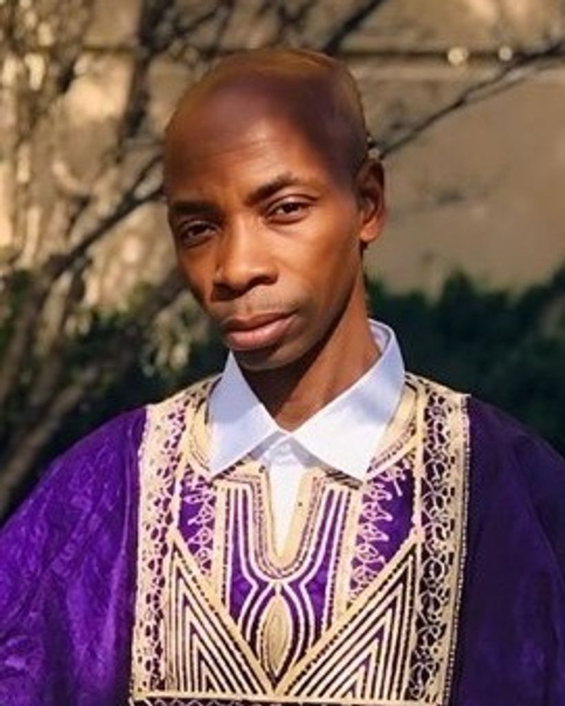 Andoolo Looci Profile Photo