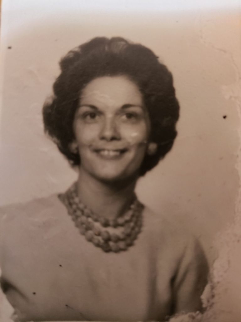 Bessie Chronopoulos Profile Photo