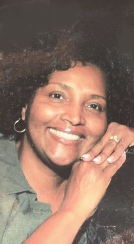 Angela Dunlap Lewis Profile Photo