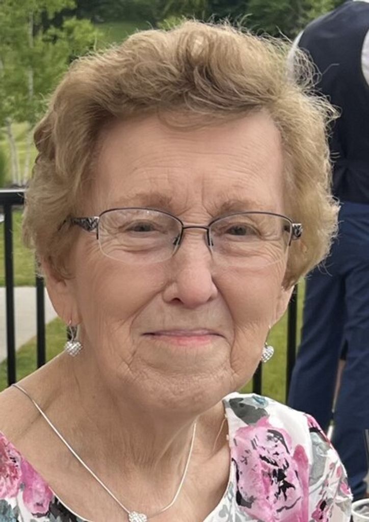 Lucy Weiner Profile Photo