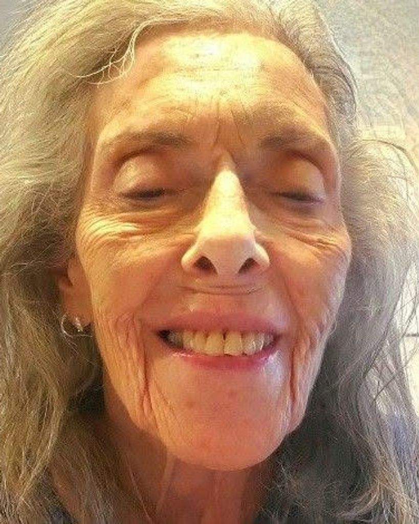 Lenore Avin Profile Photo