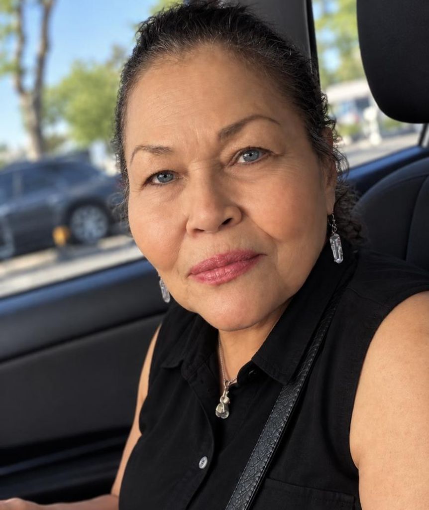 Aleja Algarin Profile Photo