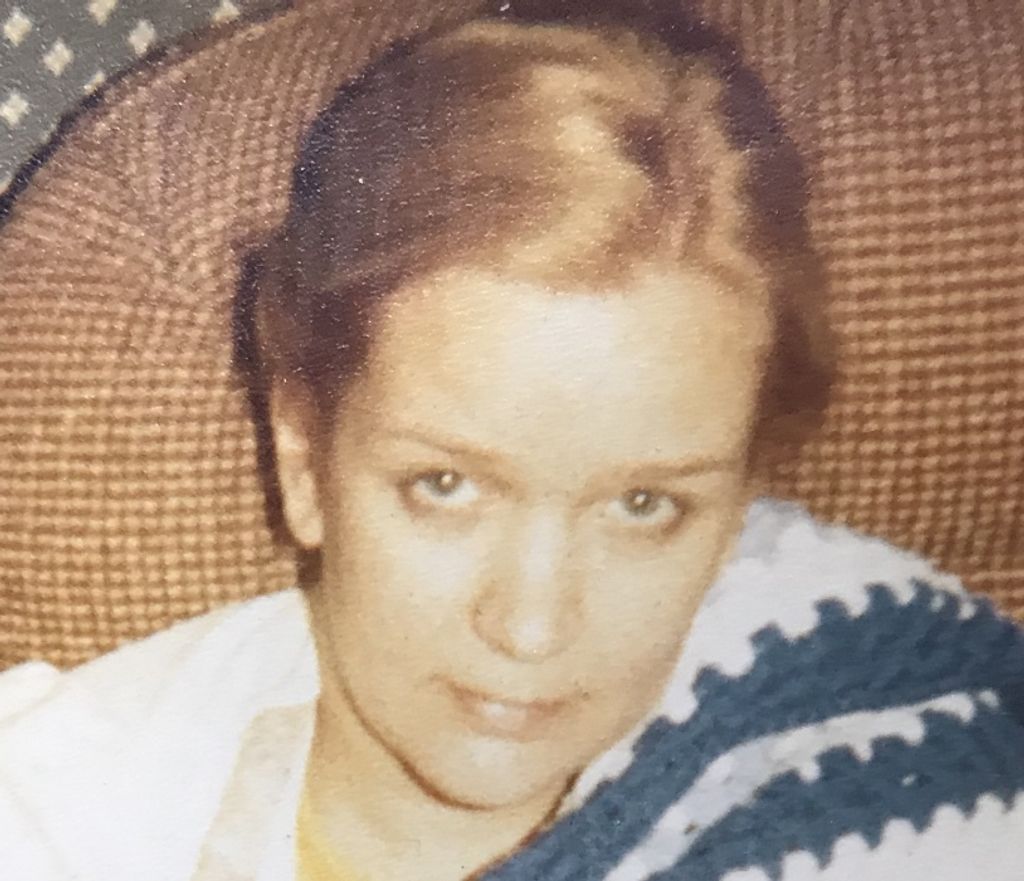 Eileen "Bunny" Marie (Leubner)  Titchnell