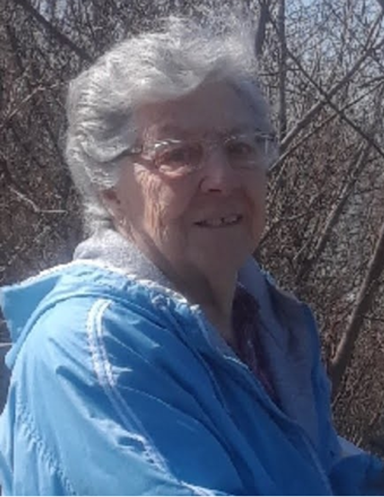 Janet  Leone (Pierce) Hettinger