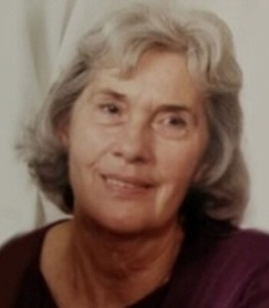 Elizabeth Johnson Profile Photo