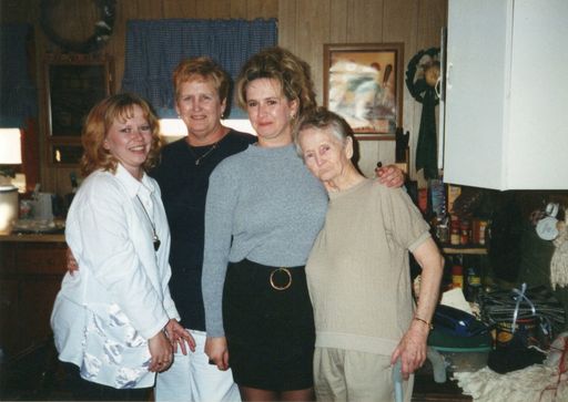 Brenda (Akin)  Luttrell photo gallery thumbnail 15 of 50