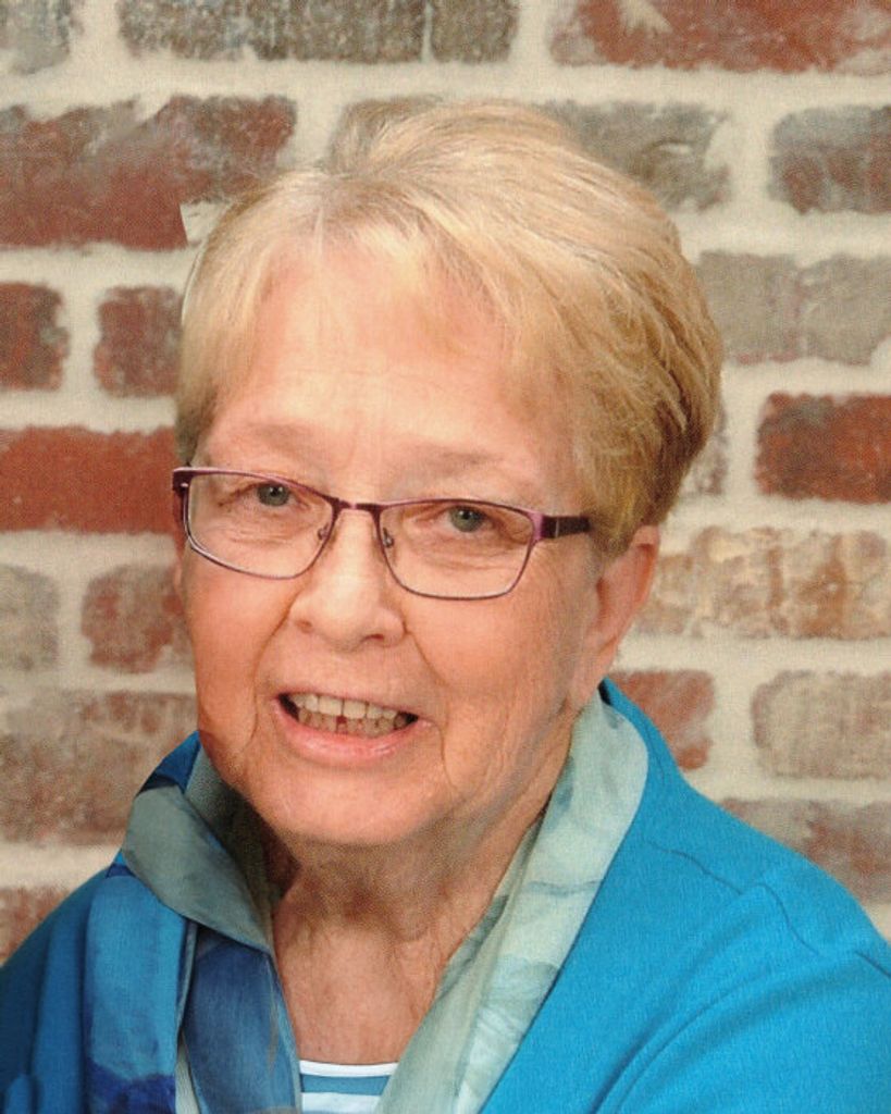 Judith "Judy" Elaine (Houser)  Boston