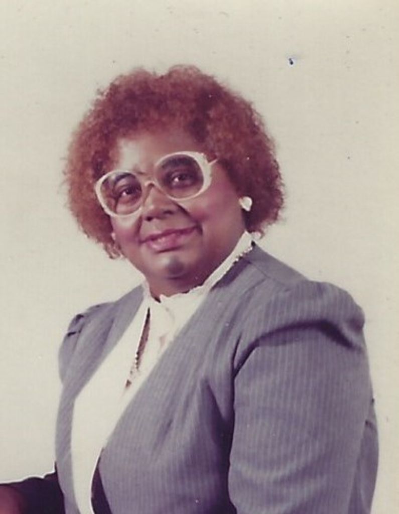 Marian Holmes Profile Photo