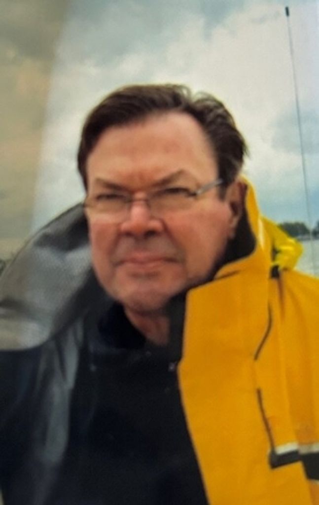 Douglas W. Lloyd Profile Photo