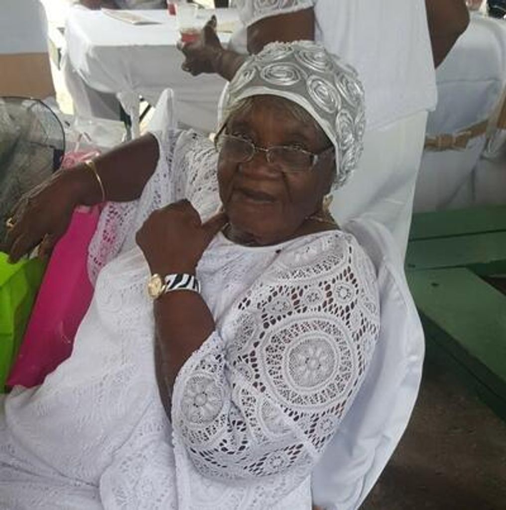 Maria Evangelina Edwards Profile Photo