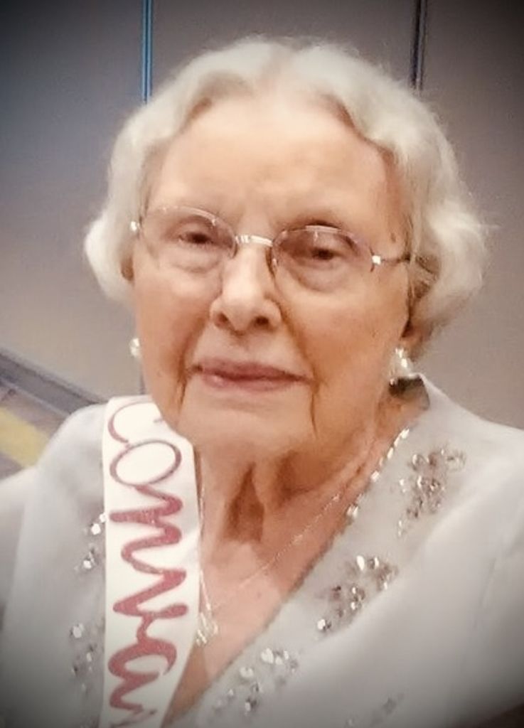 Helen Hartzog Profile Photo