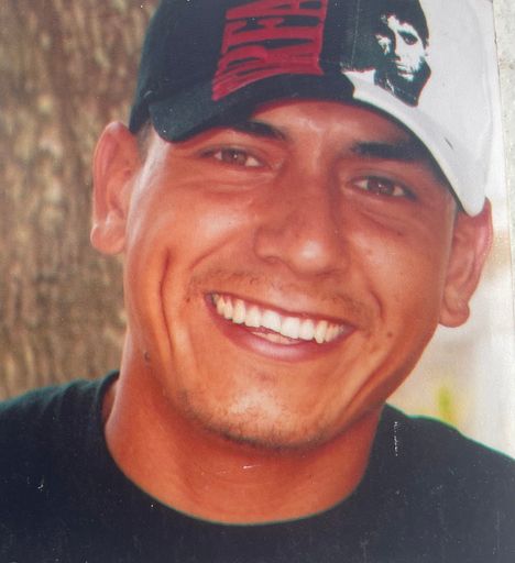 Gerardo Gonzalez photo gallery thumbnail 104 of 104