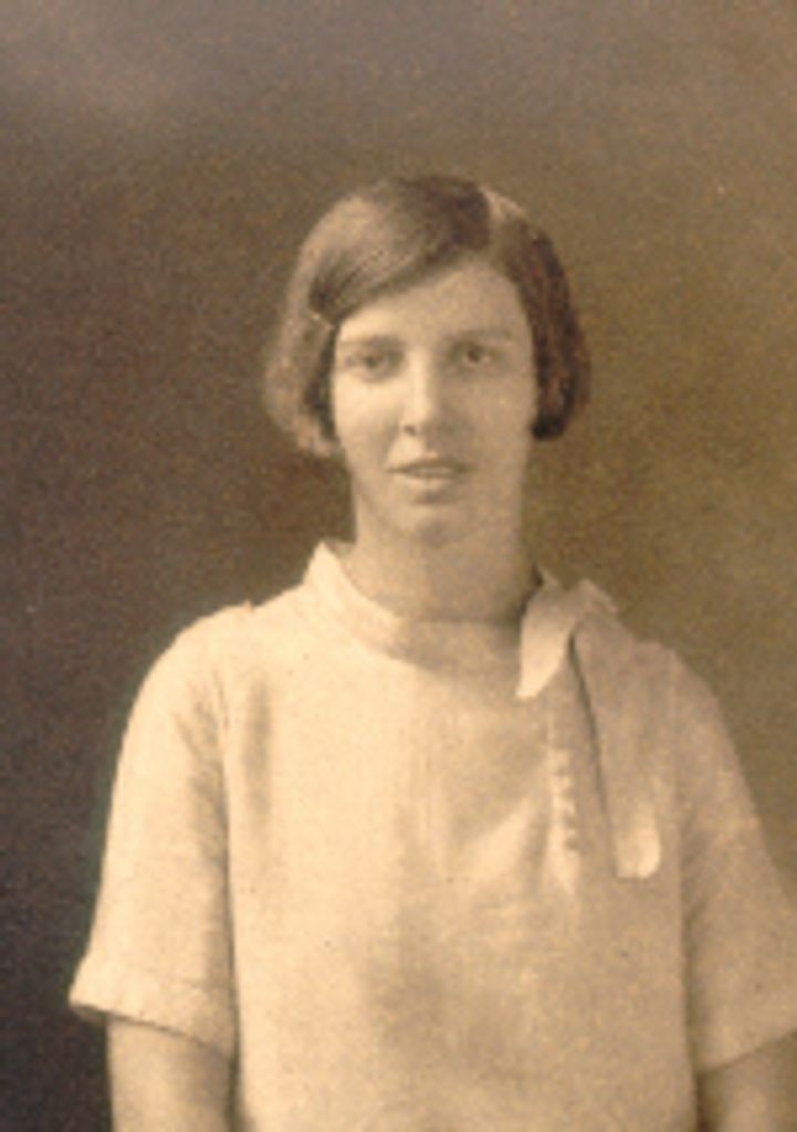 Esther Walker Profile Photo