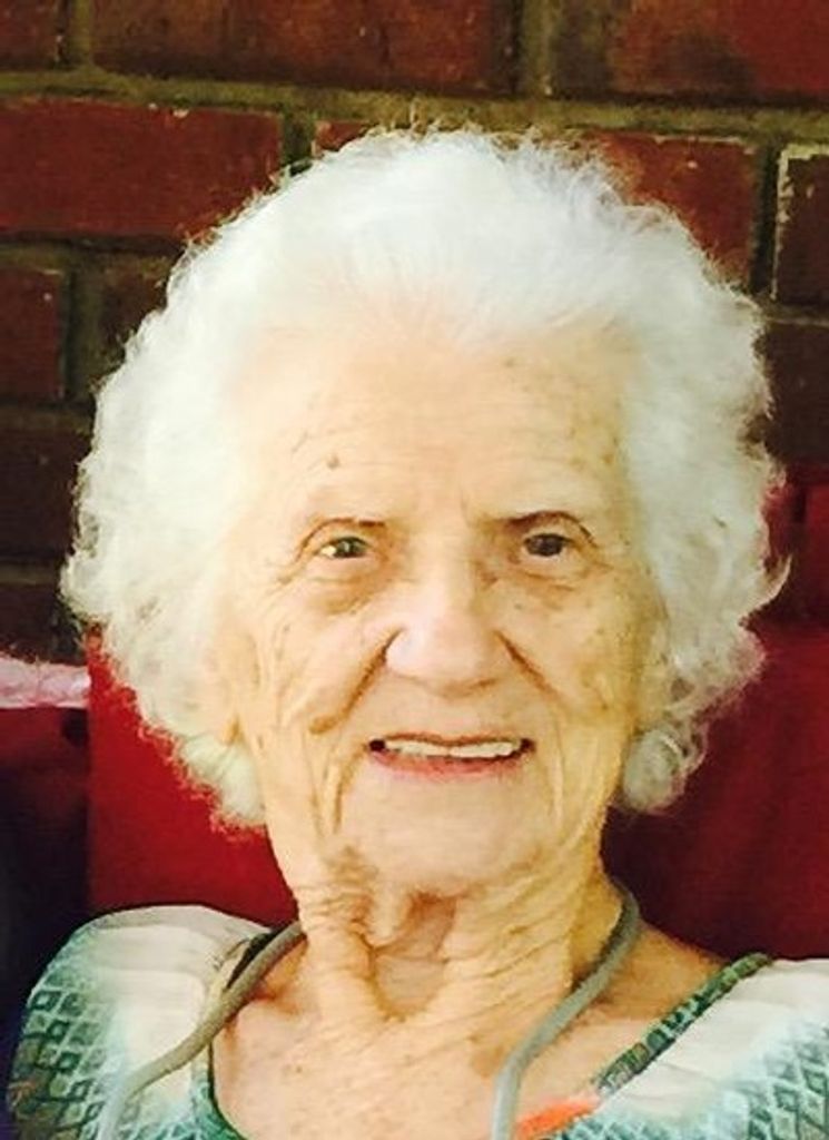 Sophie "Dusty" Taylor