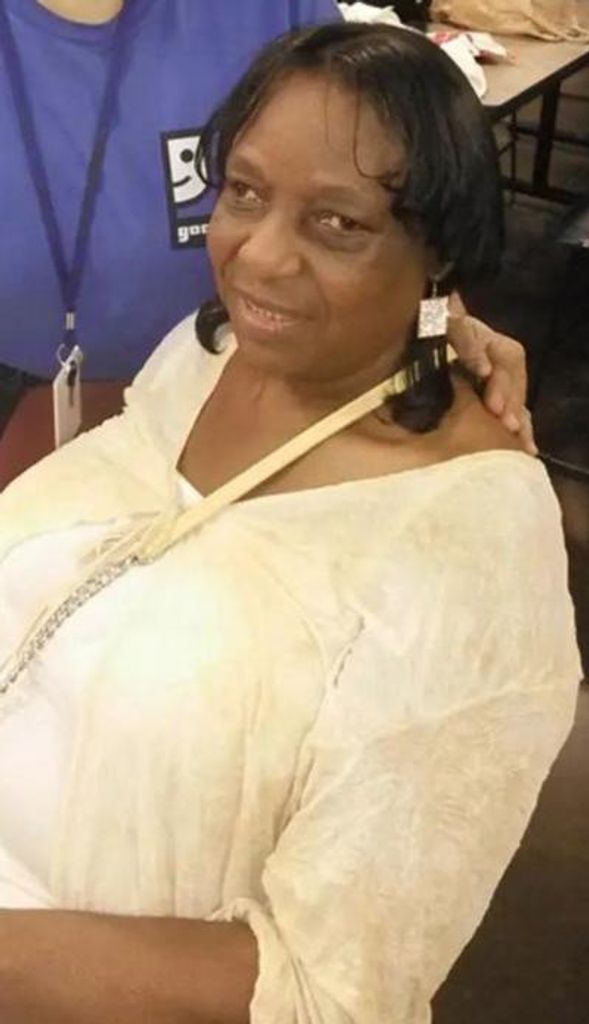Shirley Lewis Profile Photo
