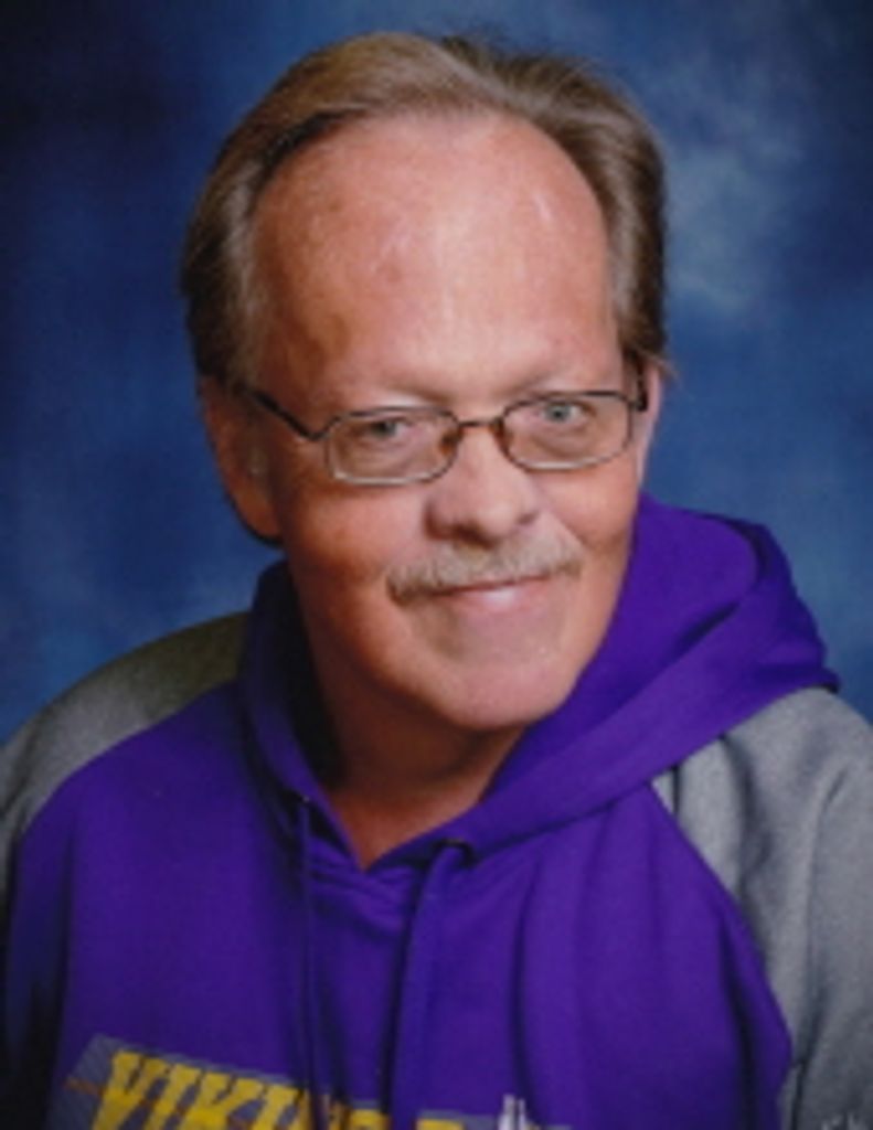 Robert "Bob" Breeton