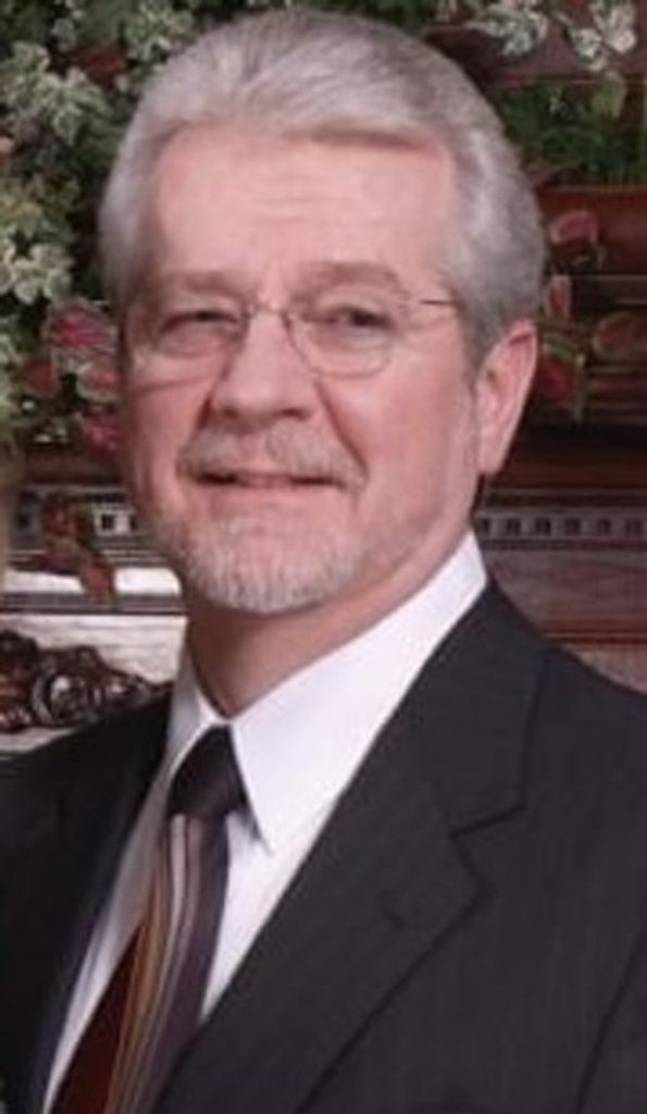 Richard Lloyd Wilson Profile Photo