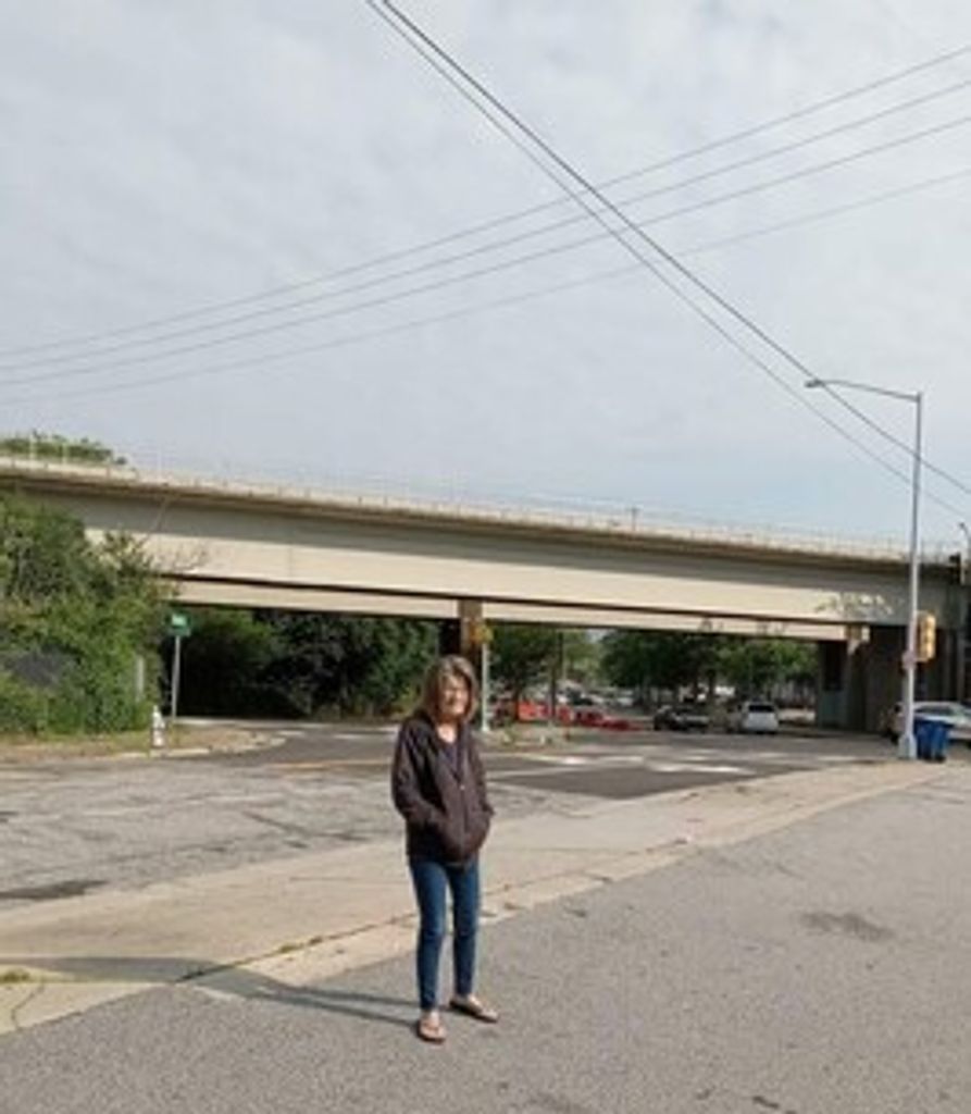 Donna Lively Profile Photo