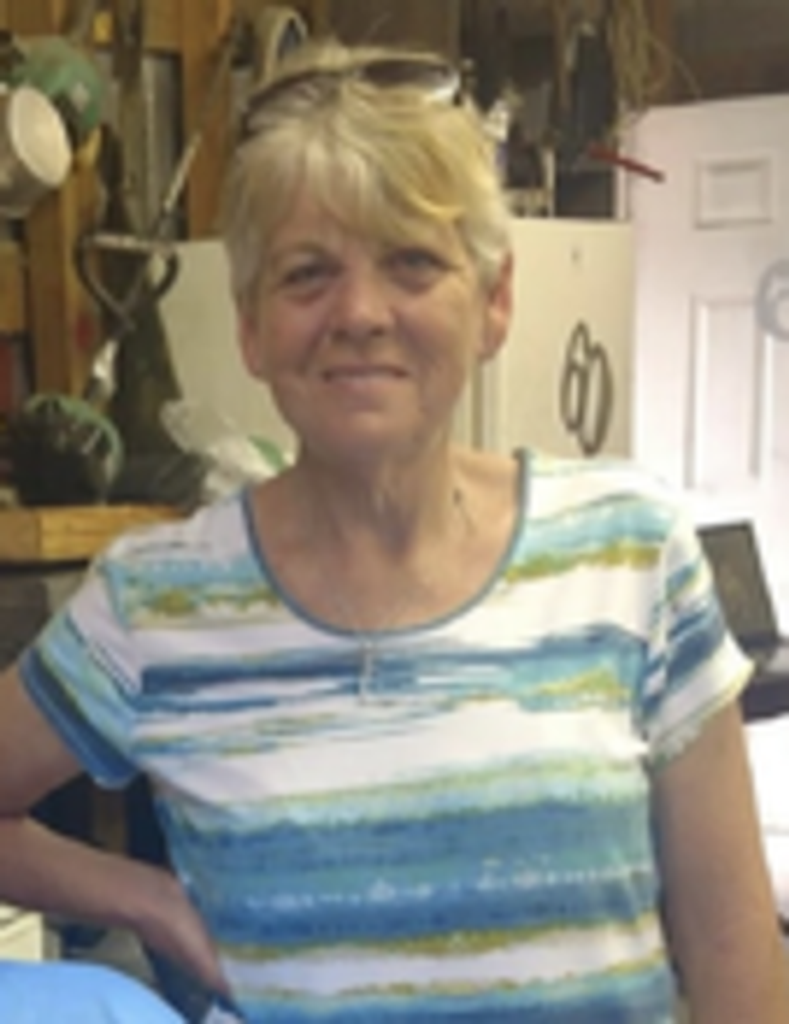 Pam R. (Roberson) Ange