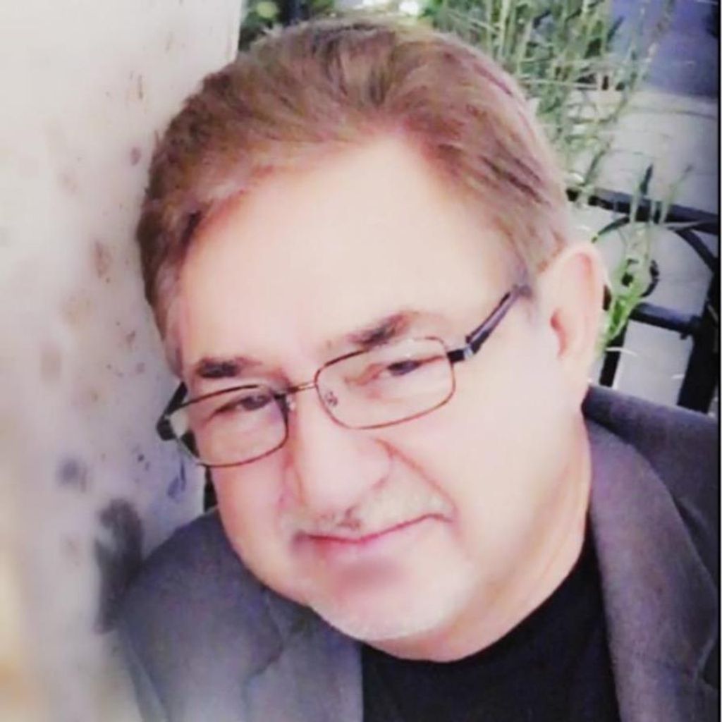 Clovis Warren Russell Profile Photo