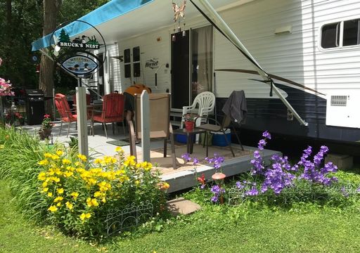 Sharon L. Bruck photo gallery thumbnail 148 of 170